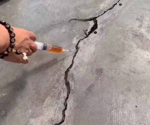 宝安混凝土裂缝修补技术详解​